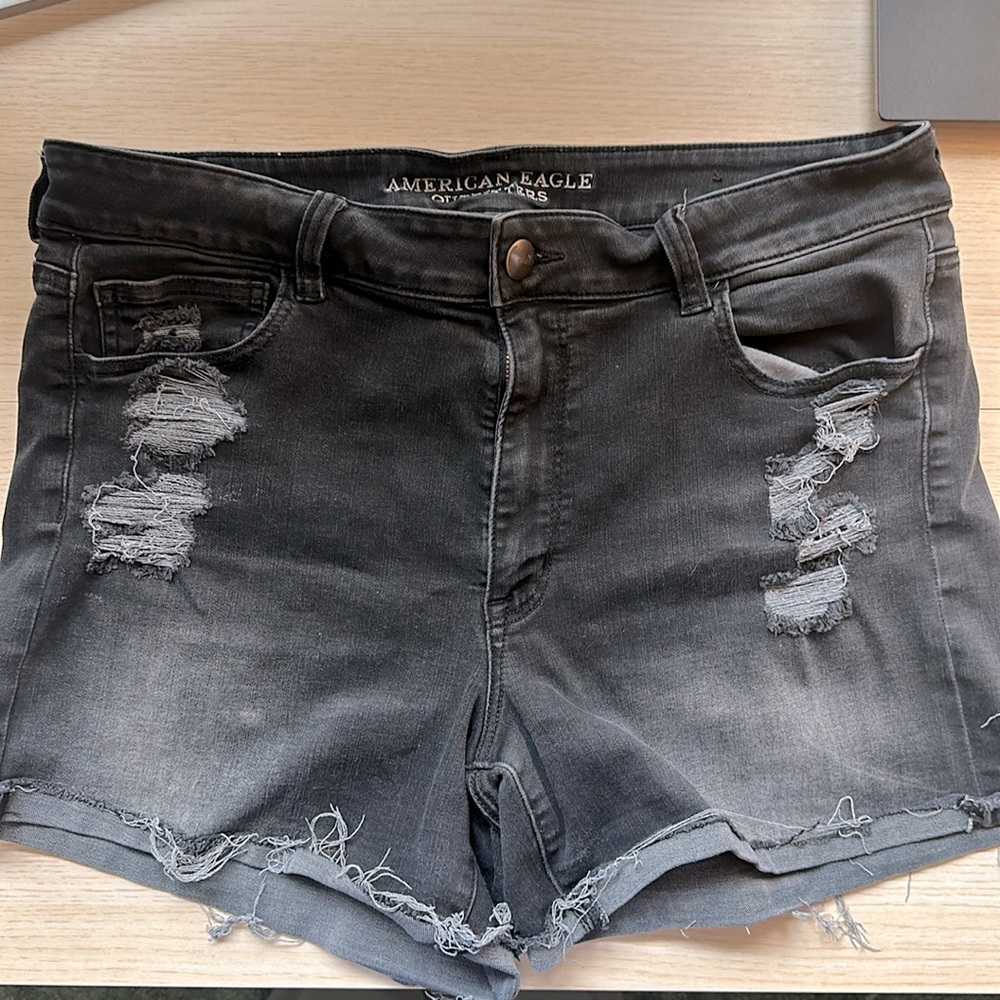 American Eagle Hi-Rise Shorts Size 18